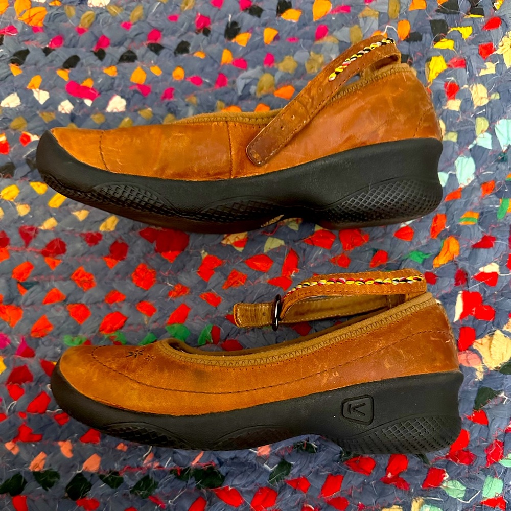 Keen Footweat ballet style with ankle strap